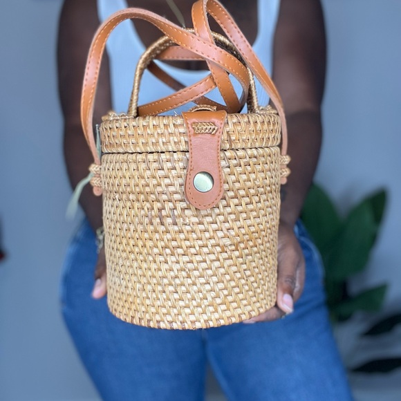 NWT 100% Rattan Hand Crafter Purse - Picture 2 of 4